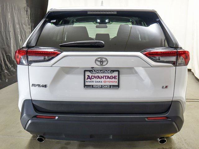 Certified 2023 Toyota RAV4 LE FWD image 6