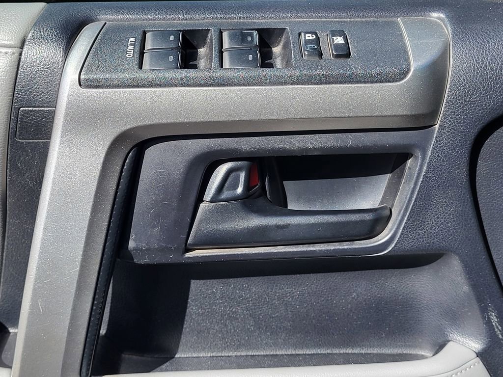 Used 2013 Toyota 4Runner SR5 RWD image 14