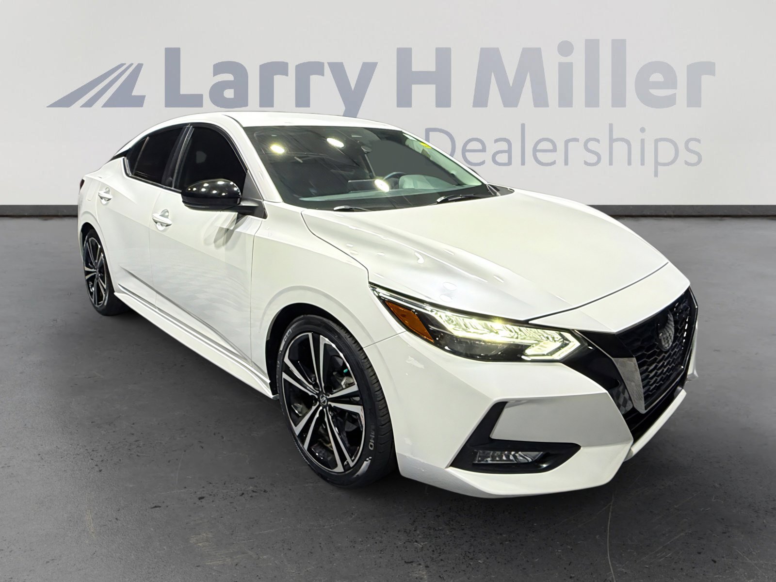 Certified 2021 Nissan Sentra SR FWD image 7