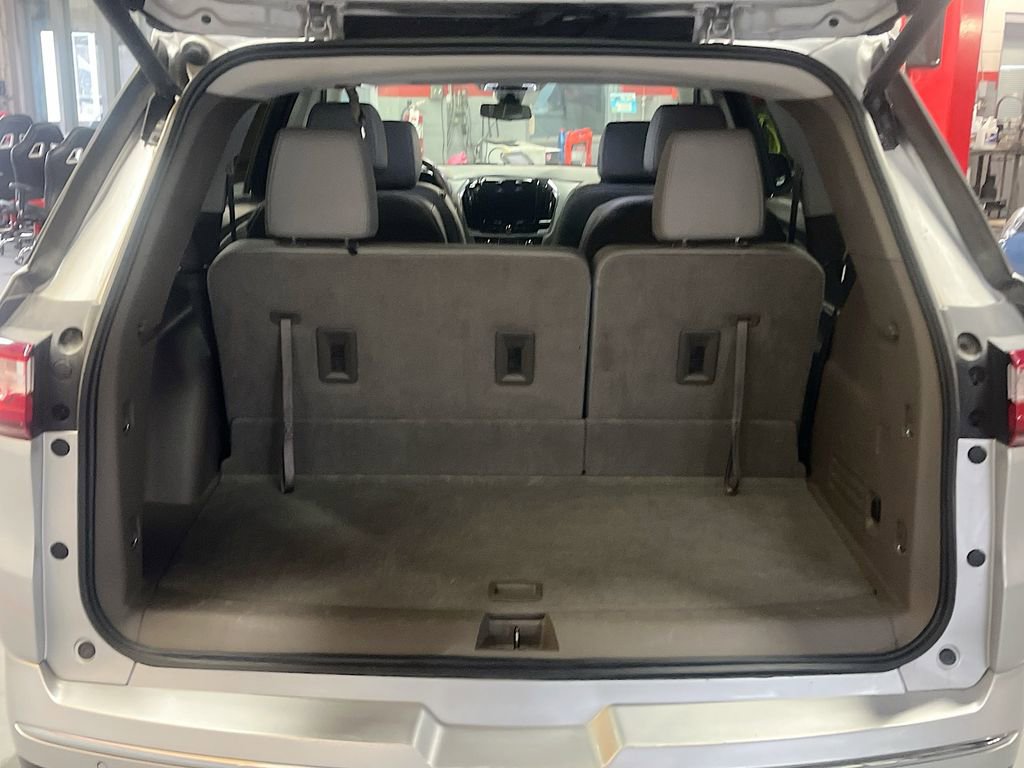 Used 2020 Chevrolet Traverse Premier image 27