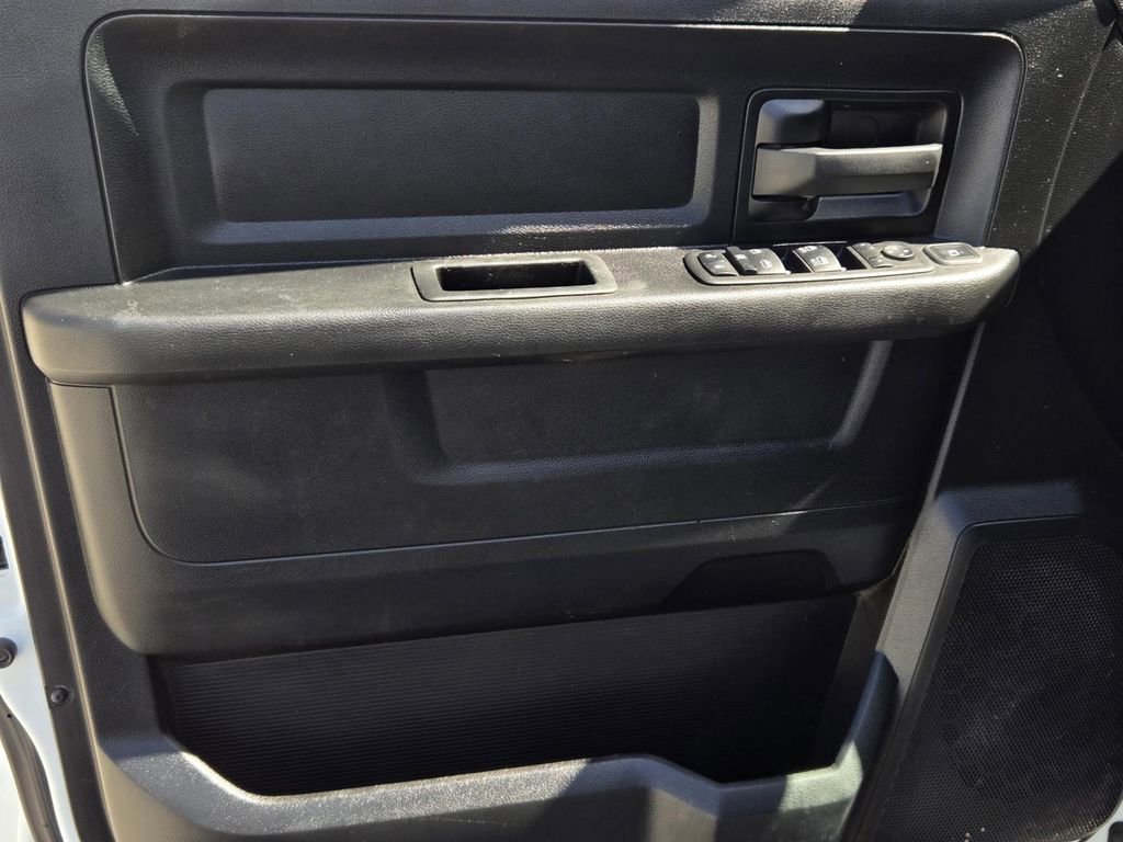 Used 2023 RAM 3500 Tradesman w/ Chrome Appearance Group image 17