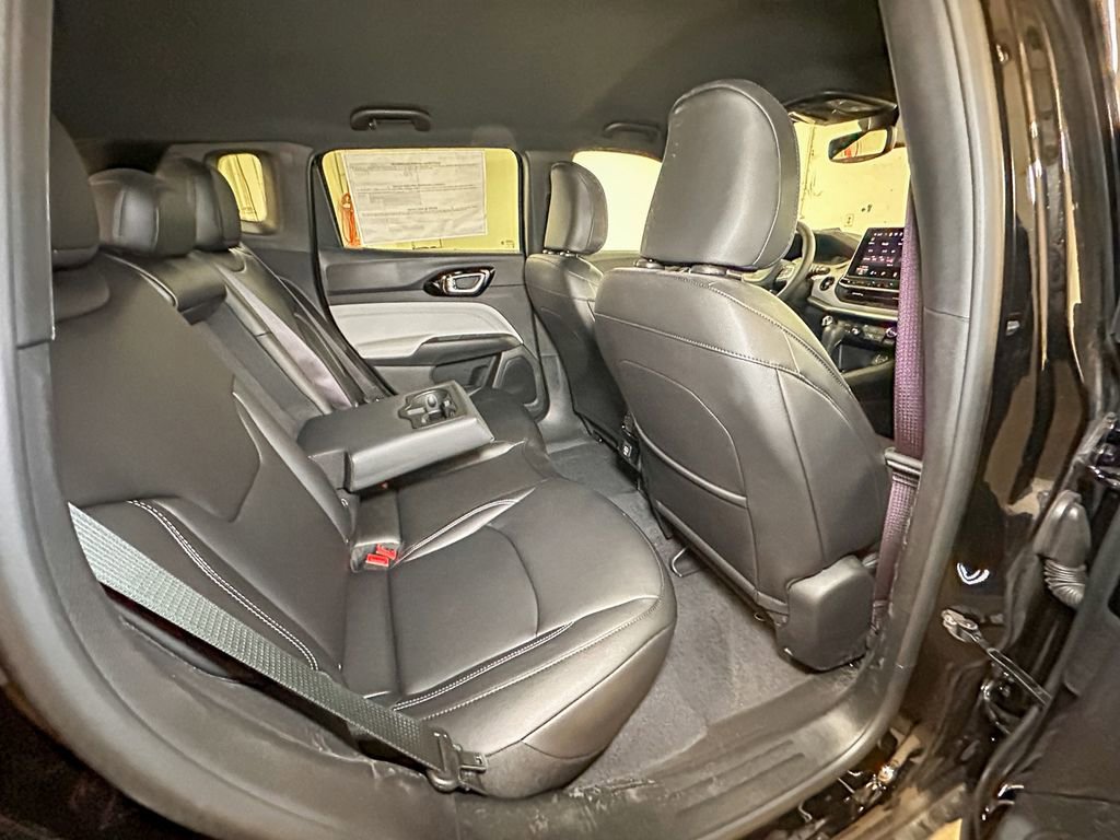 New 2026 Jeep Compass Limited image 4