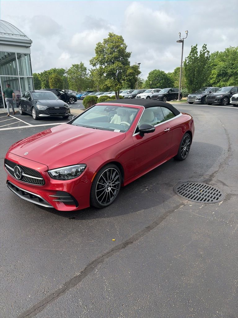 Used 2023 Mercedes-Benz E 450 4MATIC Cabriolet image 16