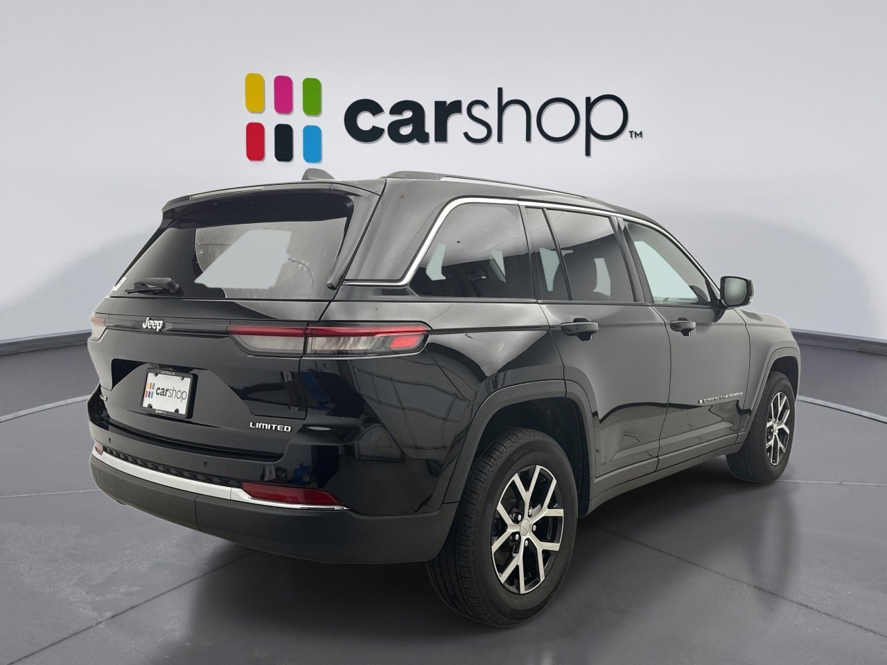Used 2023 Jeep Grand Cherokee Limited AWD/4WD image 5