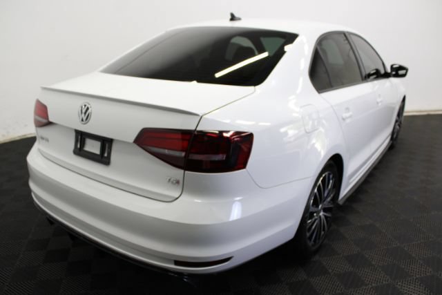 Used 2016 Volkswagen Jetta Sport FWD image 7