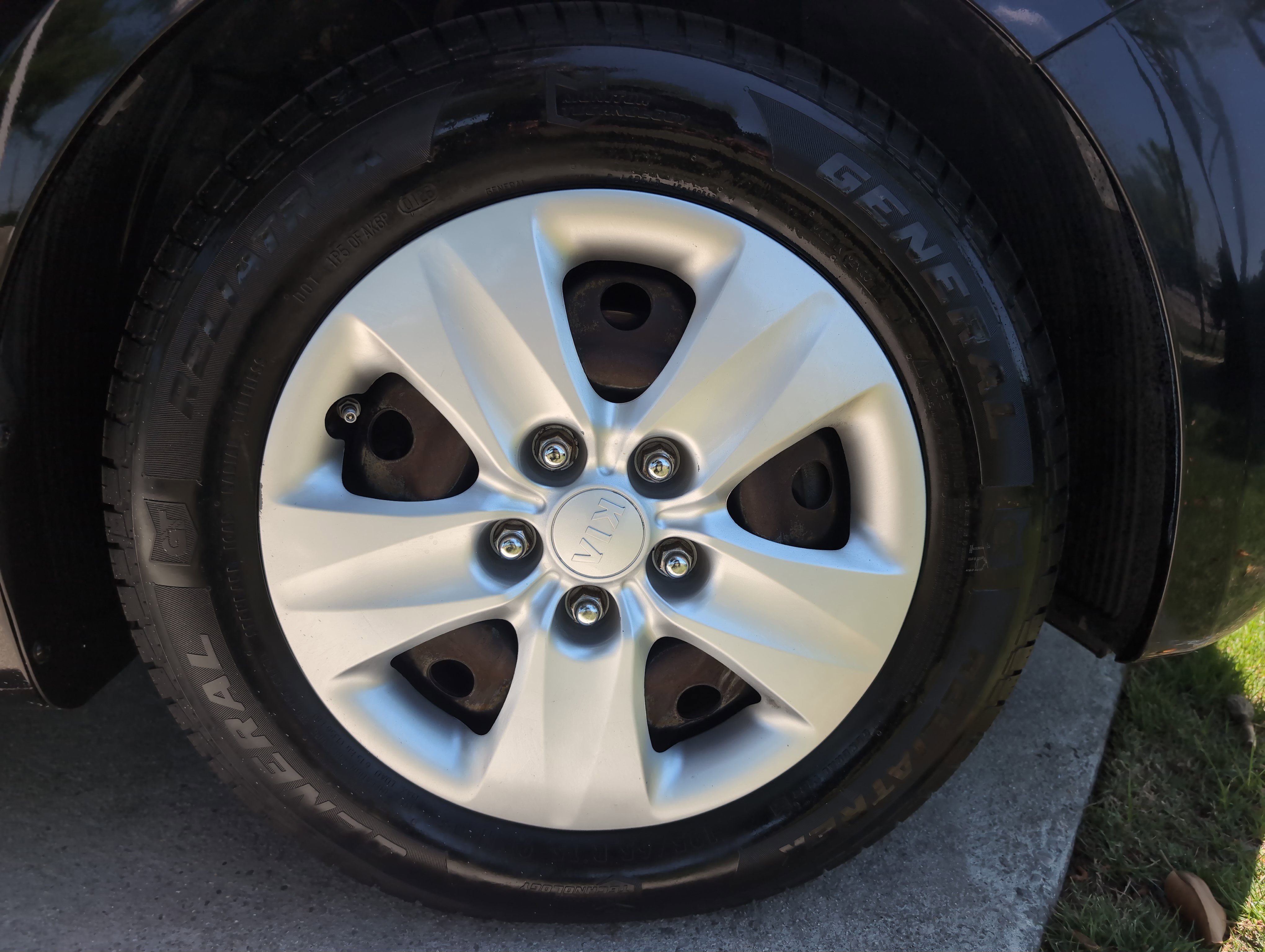 Used 2016 Kia Forte LX FWD image 13