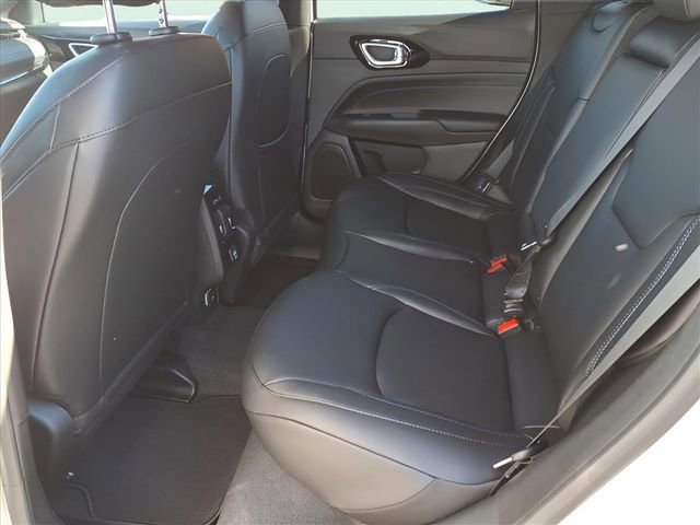 New 2026 Jeep Compass Limited AWD/4WD image 11