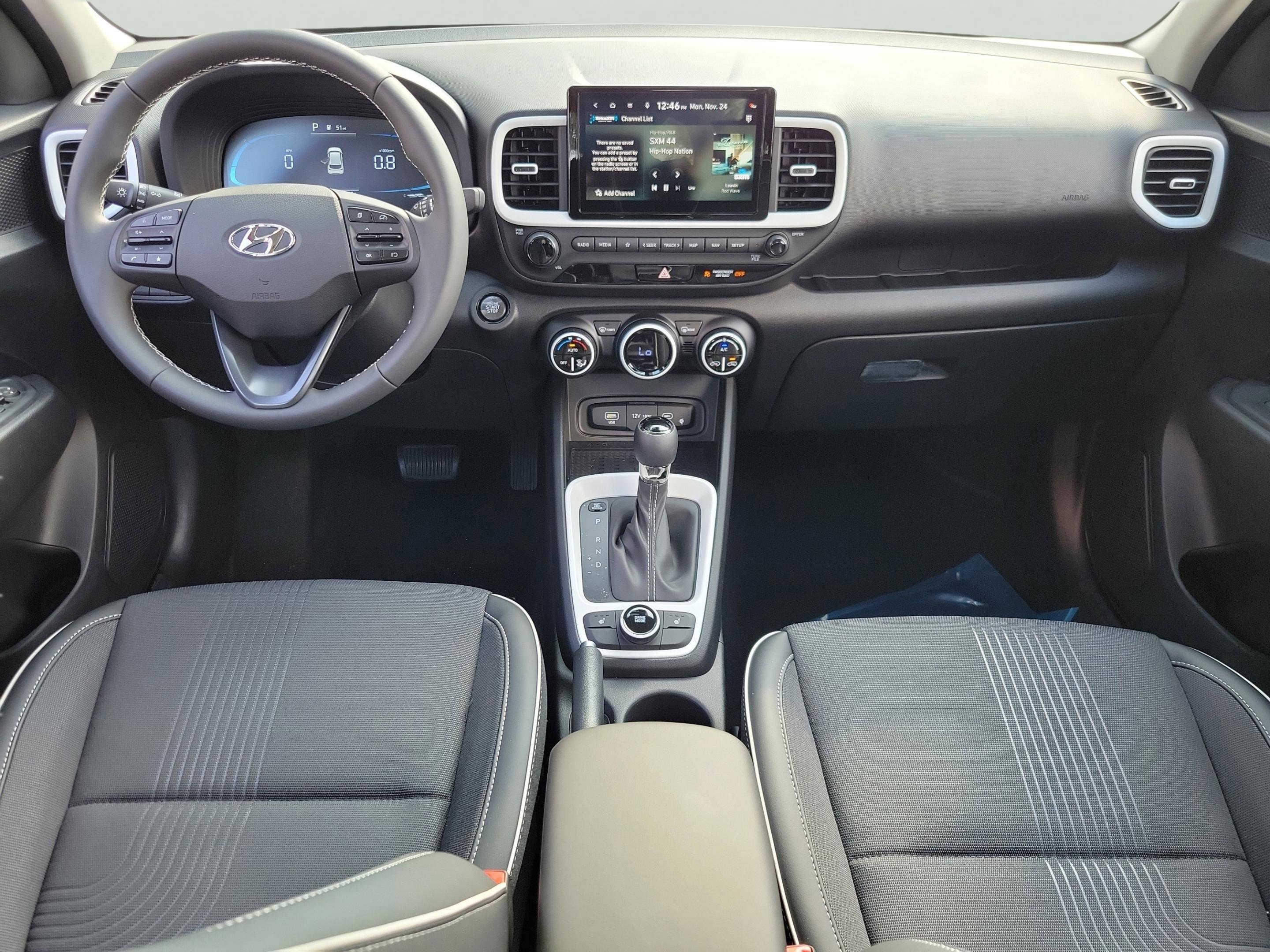 New 2025 Hyundai Venue Limited FWD image 5
