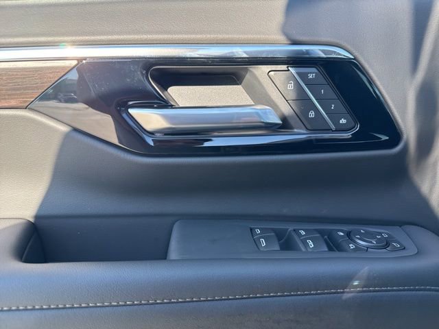 New 2026 Chevrolet Suburban LT w/ Comfort Package image 28