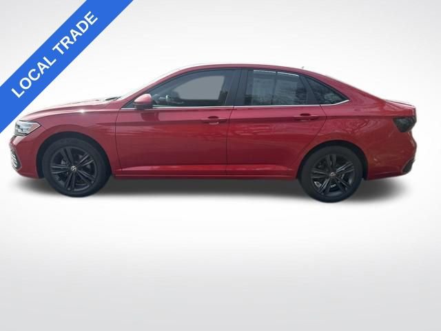 Used 2022 Volkswagen Jetta SE image 5