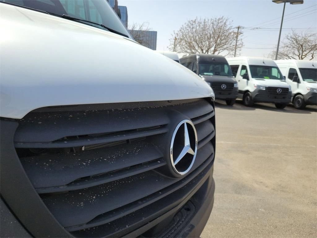 New 2025 Mercedes-Benz Sprinter 2500 image 10