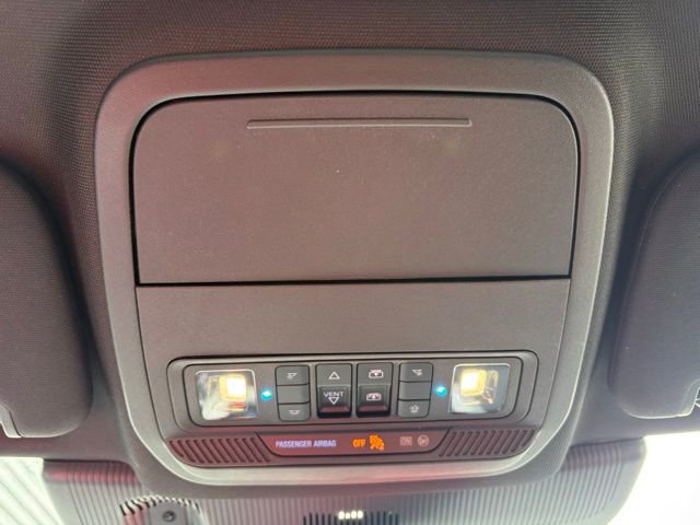 Used 2025 Ford Explorer ST image 25