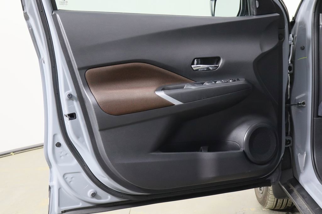 Used 2022 Nissan Kicks SR image 20