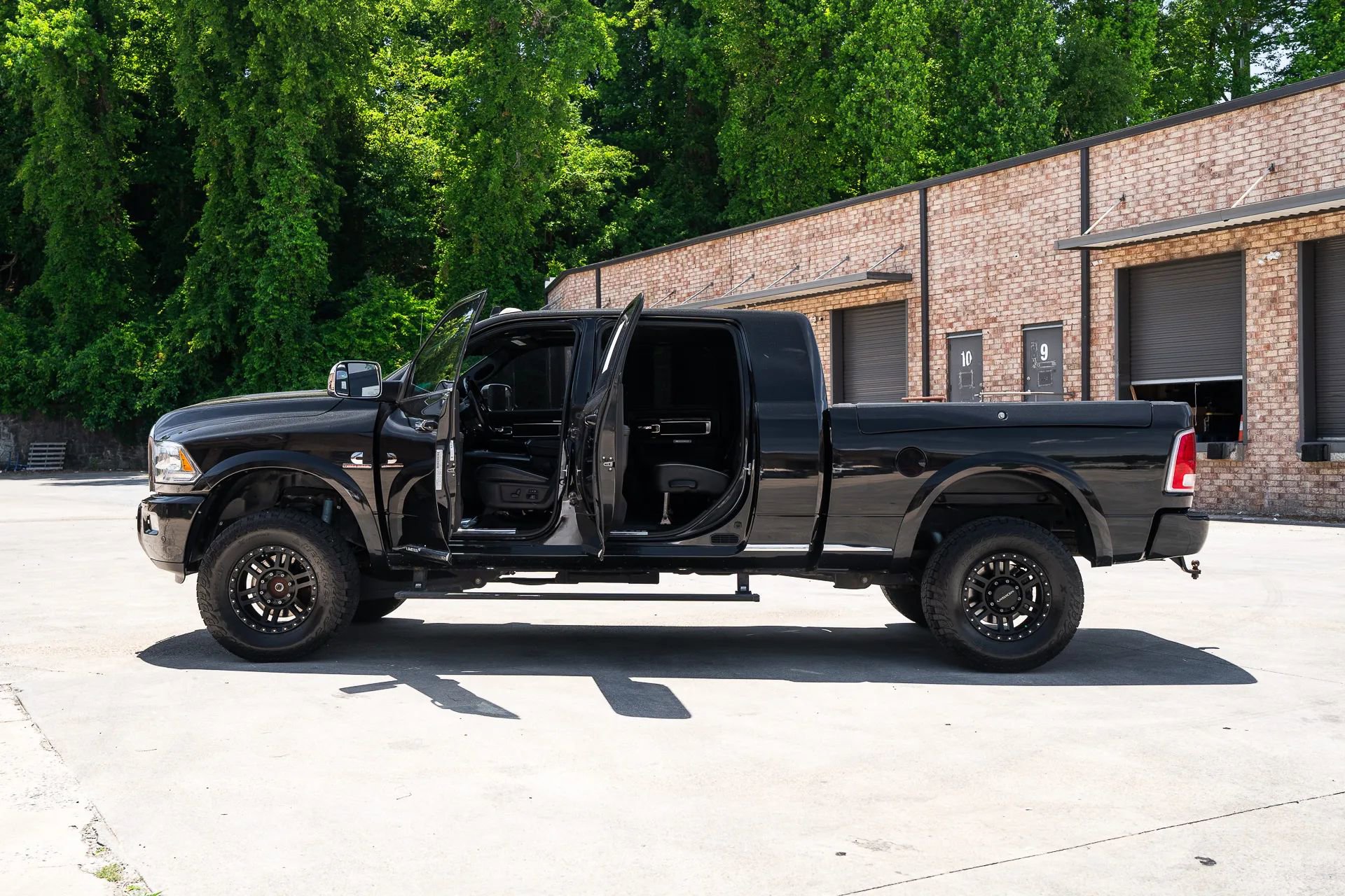 Used 2017 RAM 2500 Limited AWD/4WD image 5