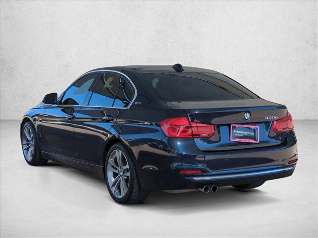 Used 2017 BMW 330e RWD image 8