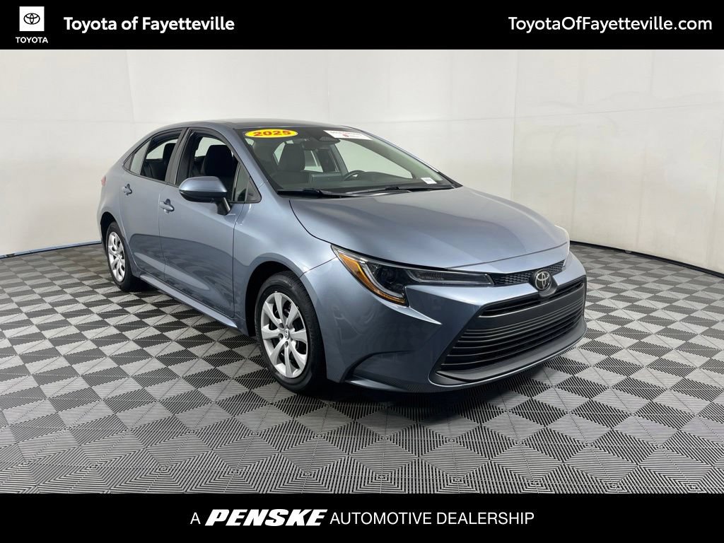 Certified 2025 Toyota Corolla LE FWD image 17