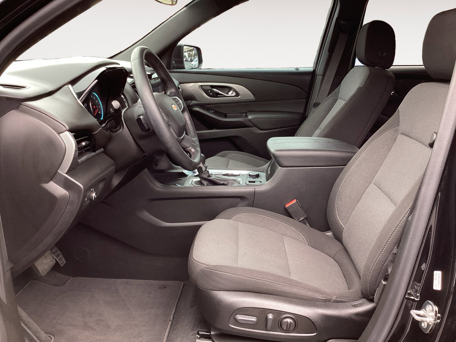 Certified 2023 Chevrolet Traverse LT image 27