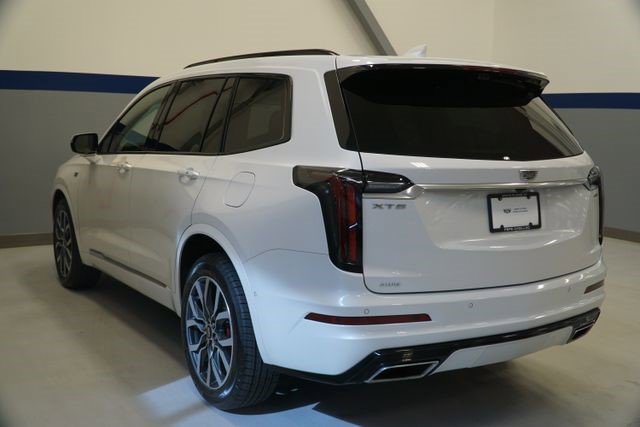 Certified 2023 Cadillac XT6 Sport w/ Technology Package image 3
