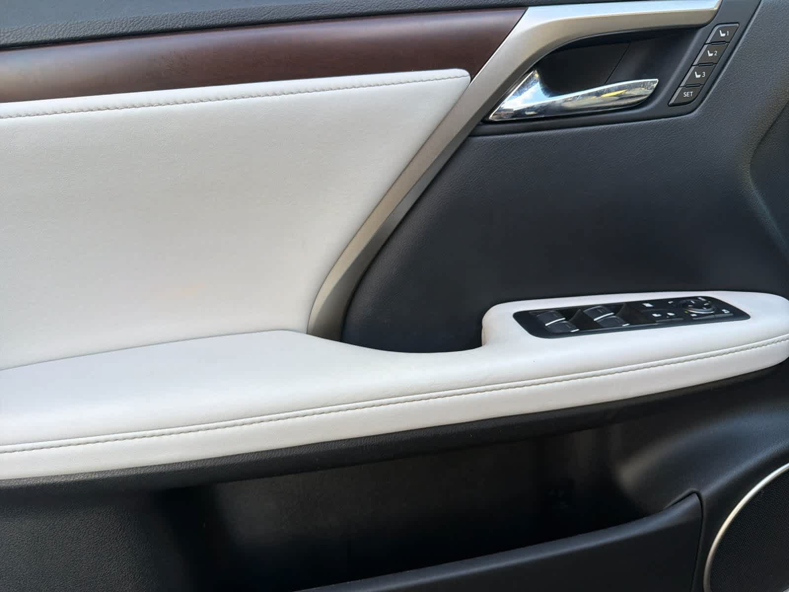 Certified 2022 Lexus RX 350 FWD w/ Premium Package image 12