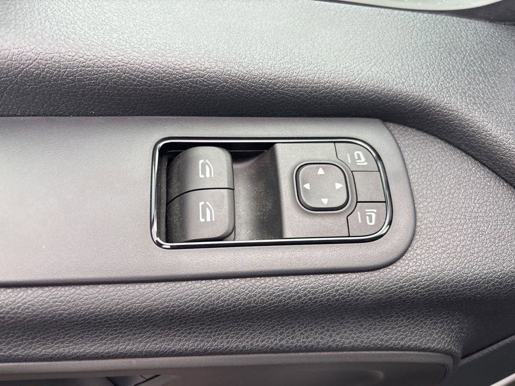Used 2022 Mercedes-Benz Sprinter 3500 image 30