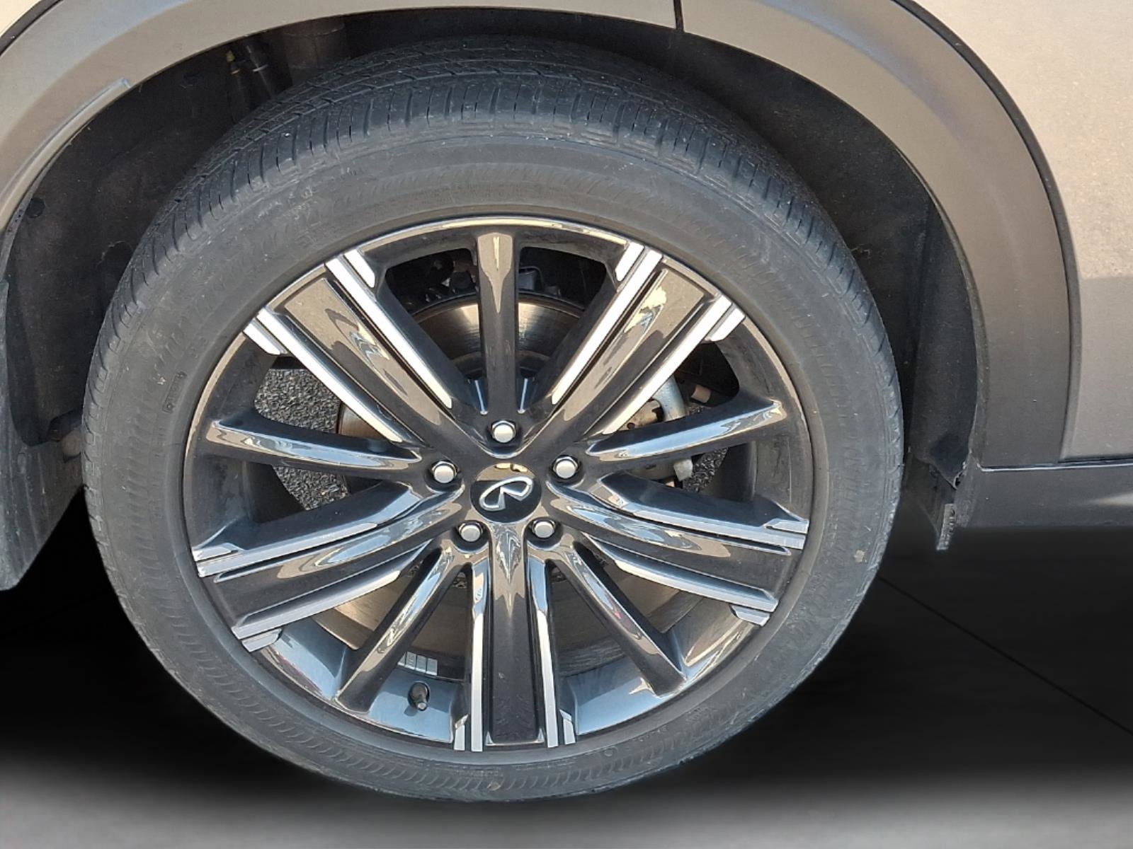 Used 2022 INFINITI QX50 Luxe w/ Appearance Package image 10