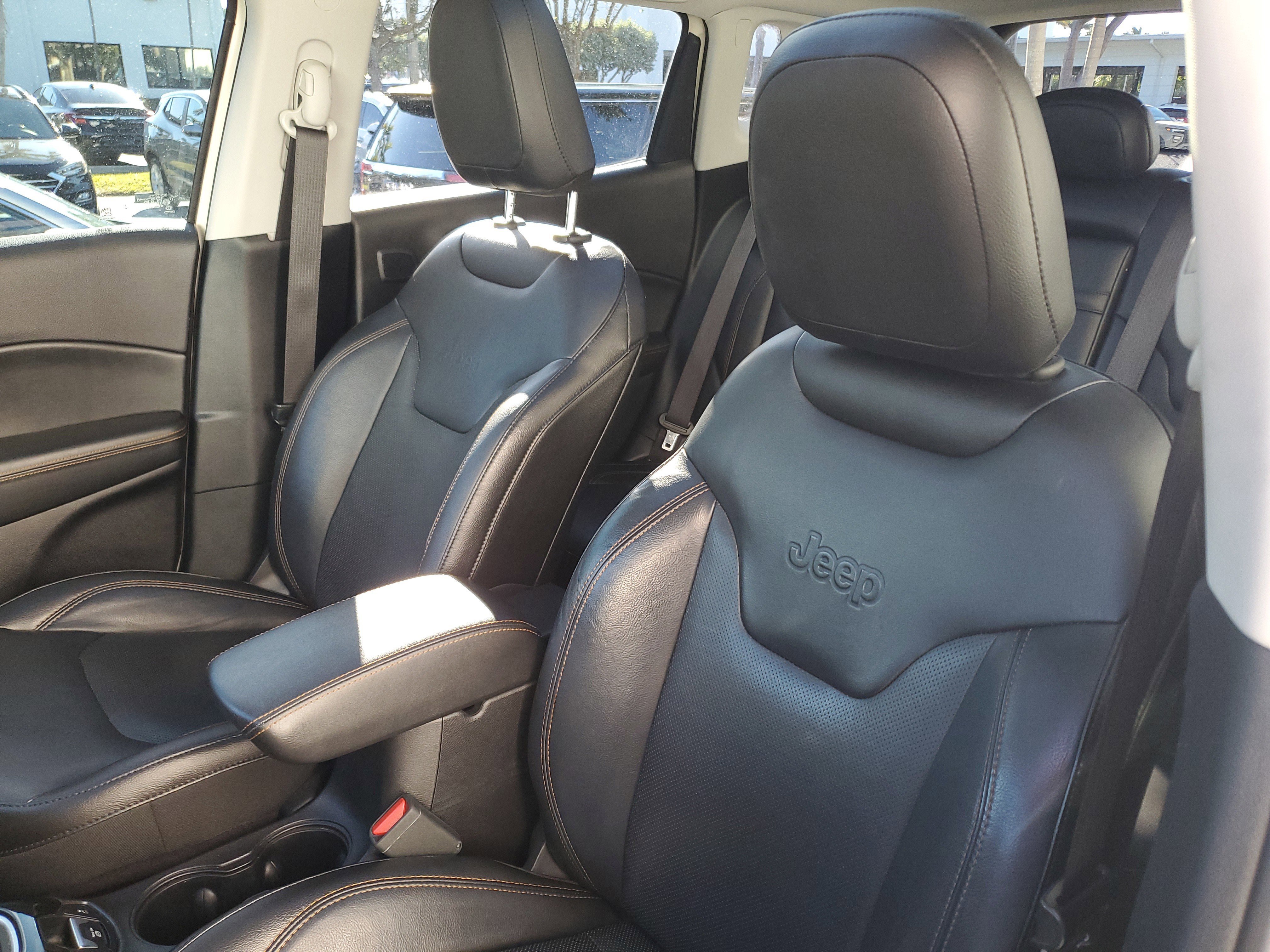 Used 2018 Jeep Compass Limited w/ Navigation Group image 21