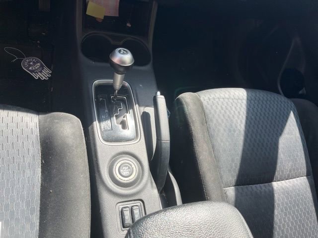 Used 2014 Mitsubishi Outlander SE AWD/4WD image 26