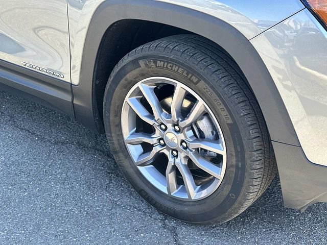 Used 2024 GMC Terrain SLT image 7