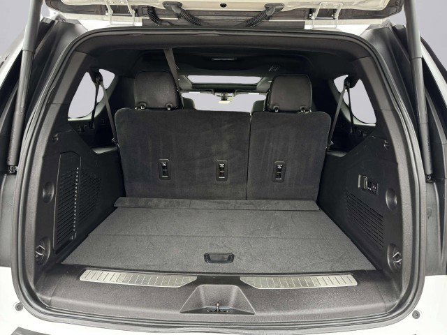 Used 2021 Chevrolet Suburban Premier w/ Premium Package image 55