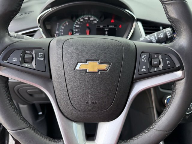 Used 2022 Chevrolet Trax LT w/ Premium Seat Package image 19