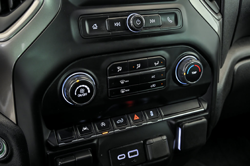 Certified 2025 Chevrolet Silverado 1500 Custom AWD/4WD image 20