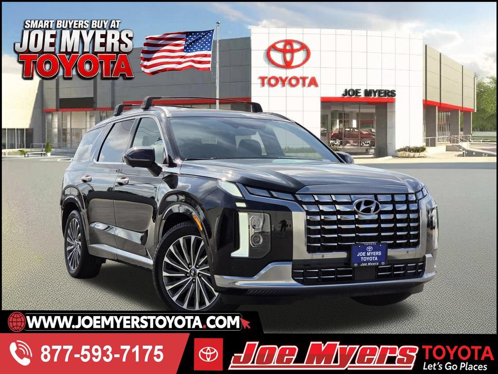 Used 2023 Hyundai Palisade Calligraphy FWD image 1