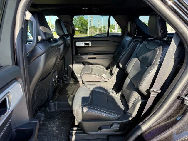 Used 2020 Ford Explorer ST w/ ST Street Pack image 18