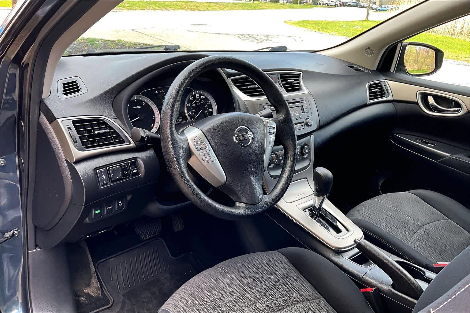 Used 2014 Nissan Sentra SV FWD image 18