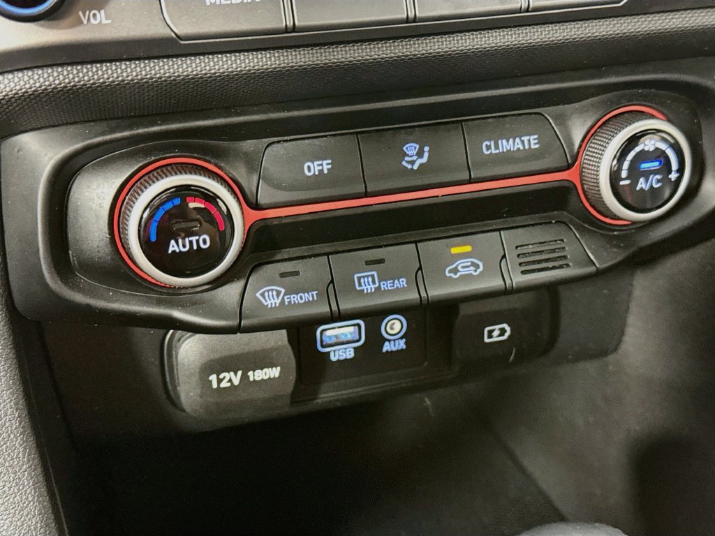 Used 2019 Hyundai Veloster Turbo FWD image 18