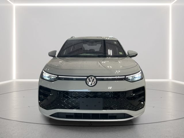 New 2026 Volkswagen Tiguan SEL R-Line AWD/4WD image 9