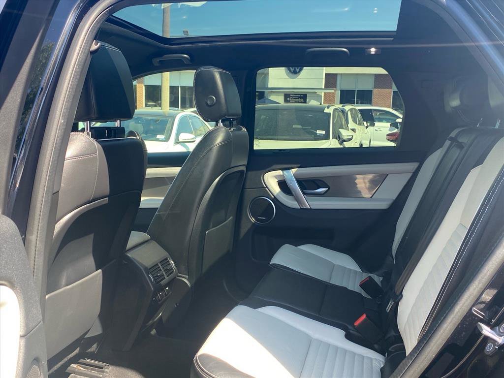 Used 2020 Land Rover Discovery Sport SE R-Dynamic image 18