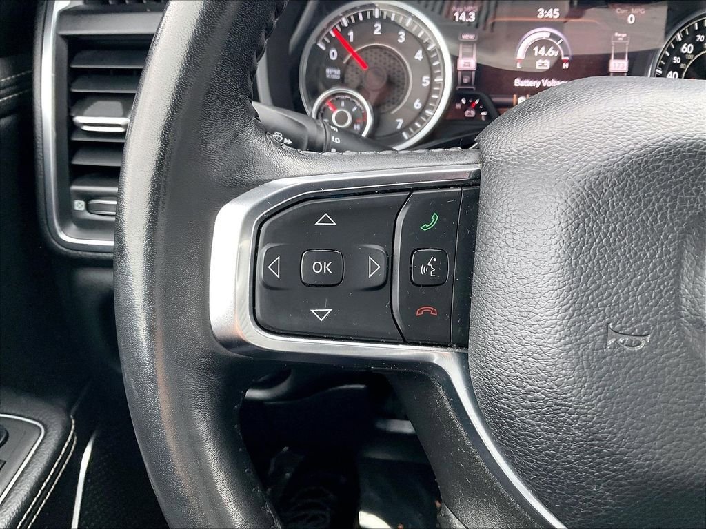 Used 2024 RAM 1500 Laramie AWD/4WD image 21
