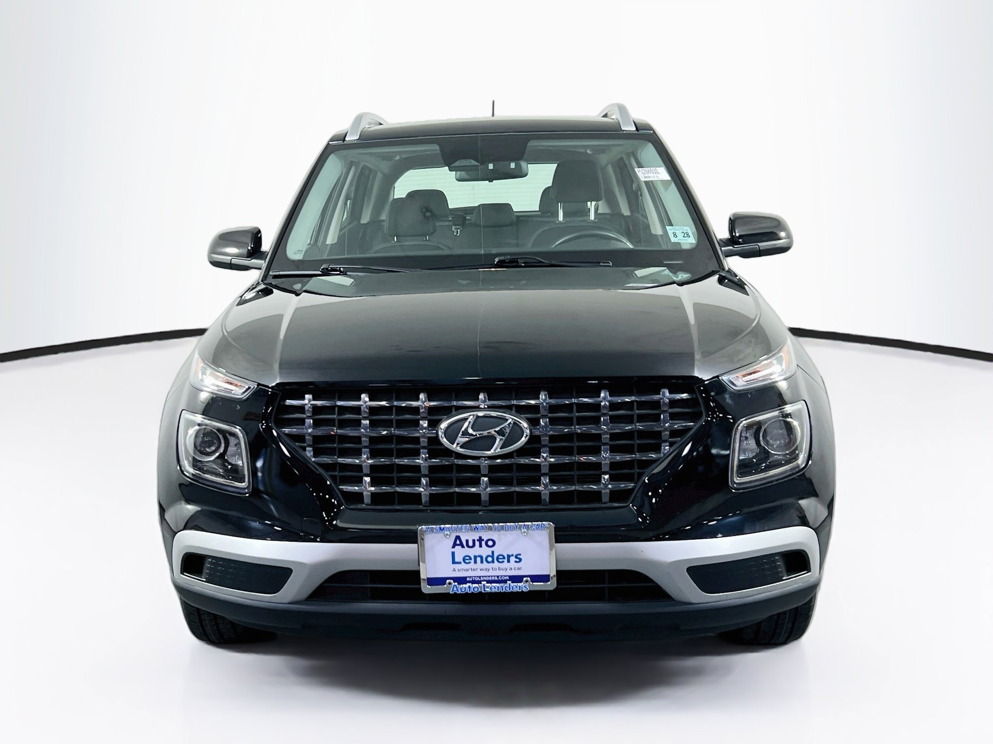 Used 2023 Hyundai Venue SEL w/ Cargo Package FWD image 2