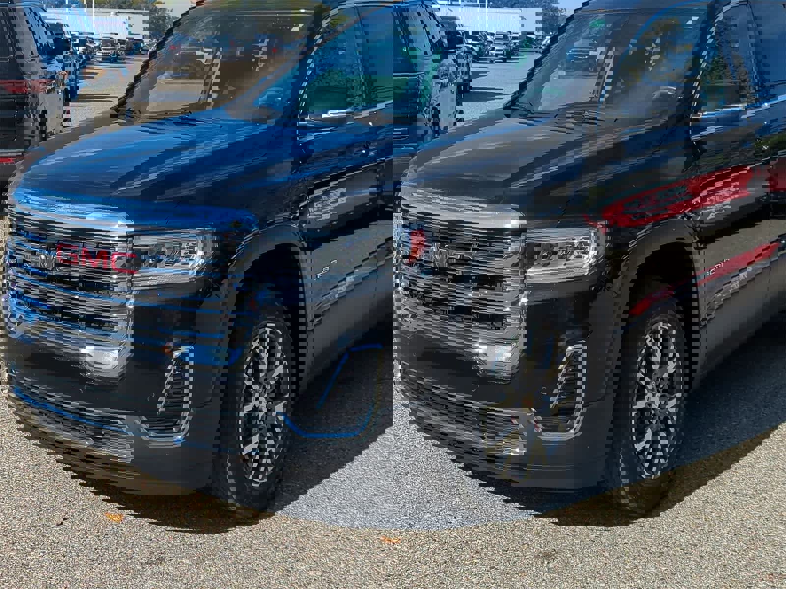 Used 2023 GMC Acadia SLE w/ Driver Convenience Package image 11