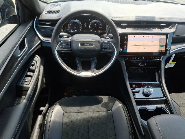New 2026 Jeep Grand Cherokee Altitude AWD/4WD image 7