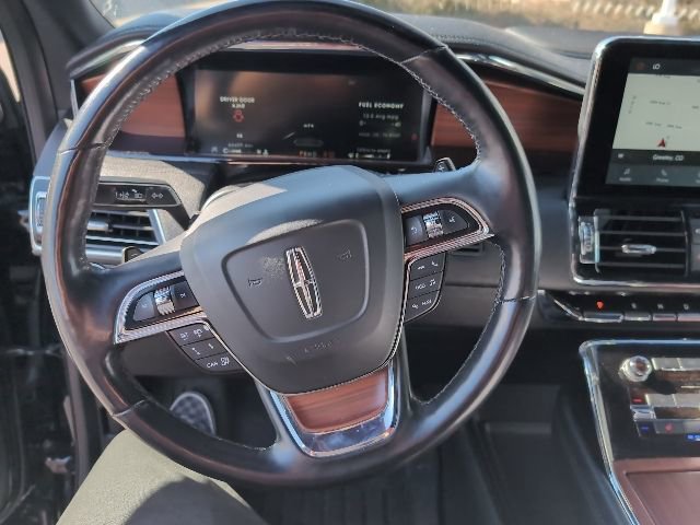 Used 2021 Lincoln Navigator L Reserve image 7