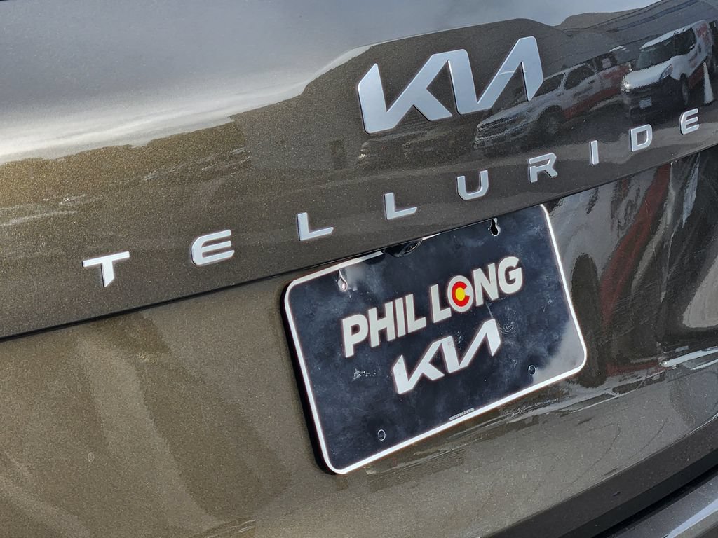 Used 2025 Kia Telluride S AWD/4WD image 11
