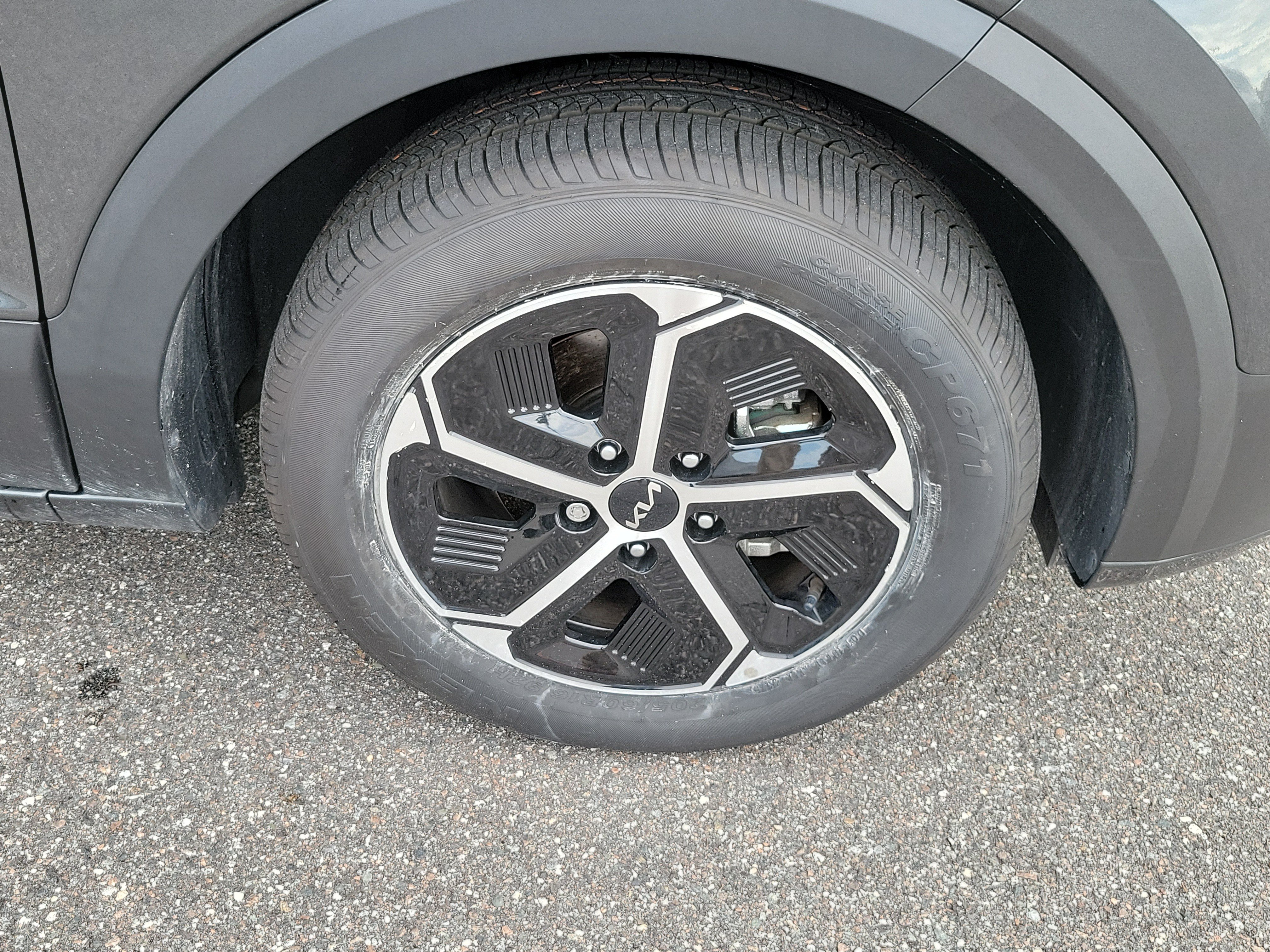 Certified 2025 Kia Niro EX FWD image 40