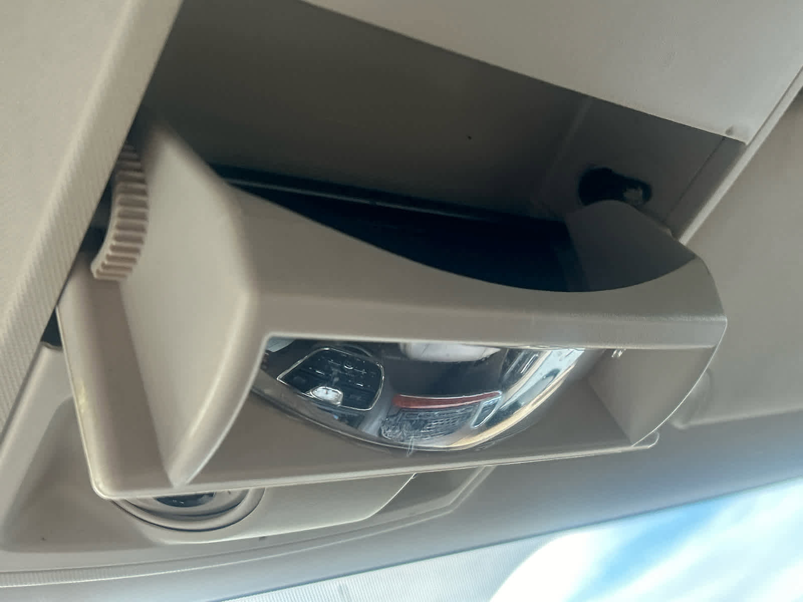 Used 2015 Chrysler Town & Country Touring w/ Driver Convenience Group image 33