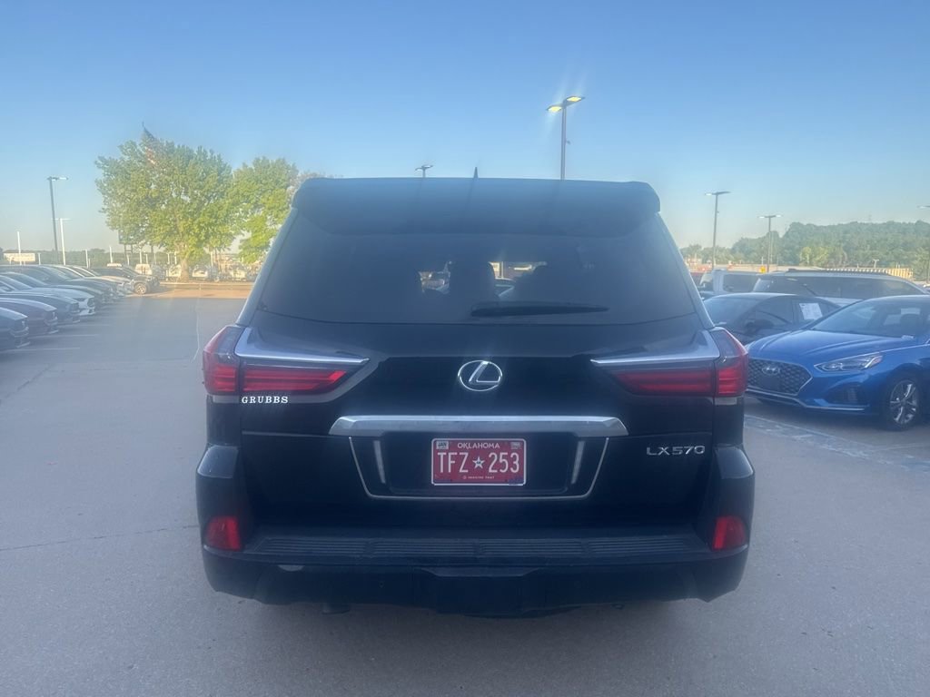 Used 2018 Lexus LX 570 4WD w/ Luxury Package image 3