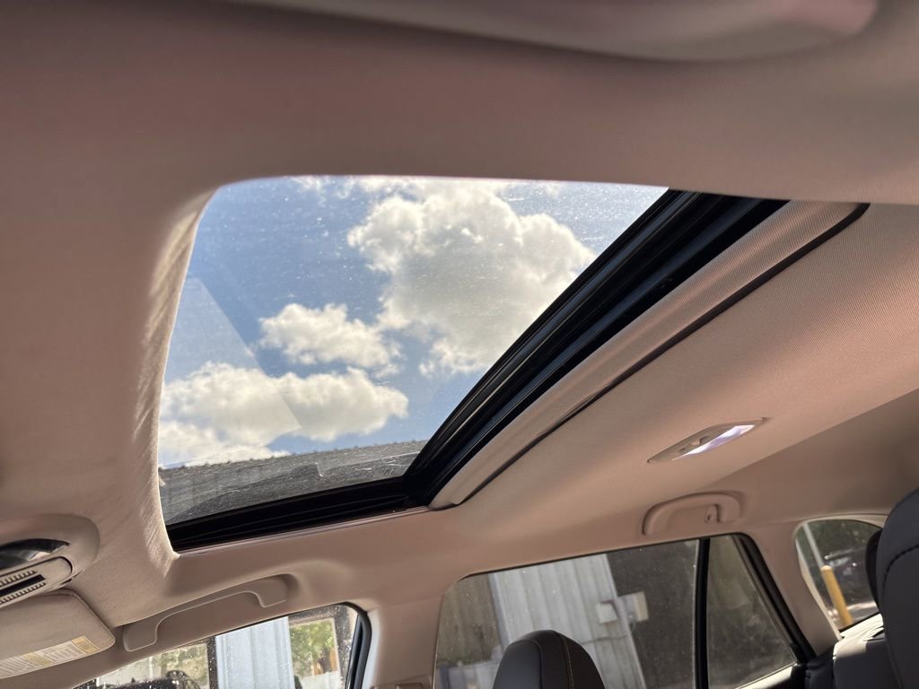 Used 2024 Subaru Outback Onyx Edition image 3