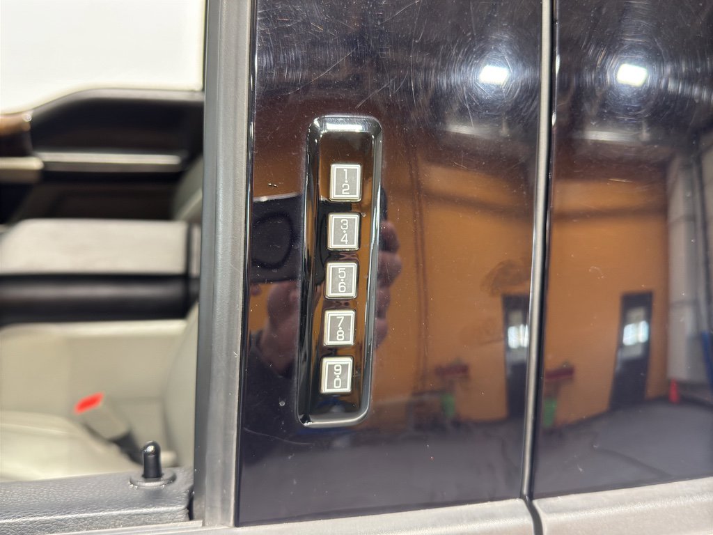 Used 2019 Ford F150 Lariat w/ Equipment Group 502A Luxury image 12