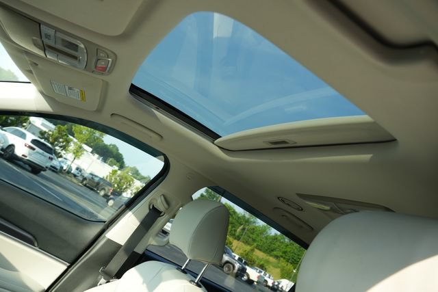 Used 2025 Kia Telluride S FWD image 23