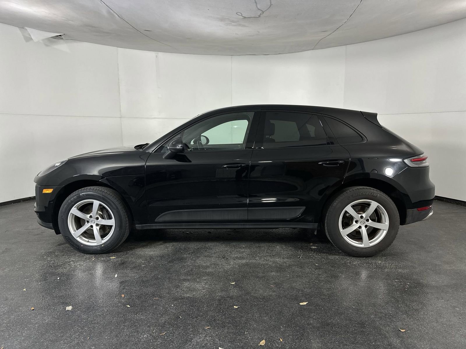 Used 2020 Porsche Macan AWD/4WD image 5